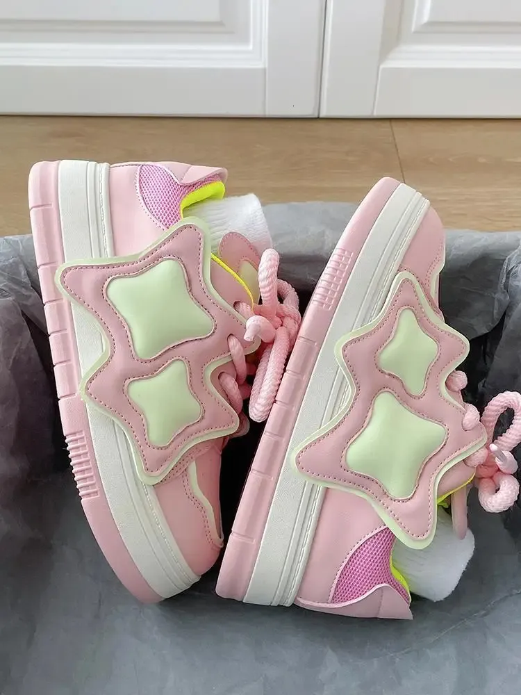 Scarpe da ginnastica con plateau rosa e blu da donna, scarpe sportive kawaii, casual, da tennis, da donna, basse, vintage, con suola spessa, coreane, carine_voghion.com