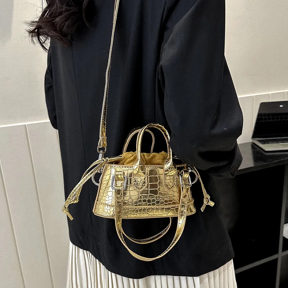 Women Messenger Solid Color Crocodile Pattern Crossbody Drawstring Fashion Capacity Girl High-quality Large Bag_voghion.com