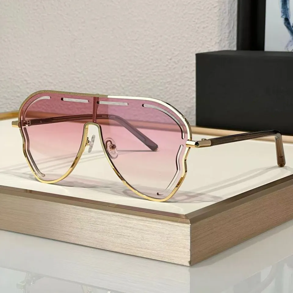Designer Sunglasses For Men And Women Stylish Fashion Leisure Style_voghion.com