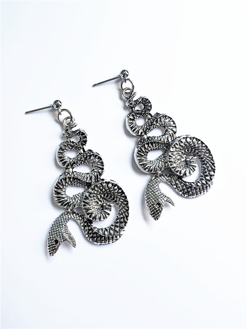 Earrings Fashion Retro Python Shape Pendant Earrings_voghion.com