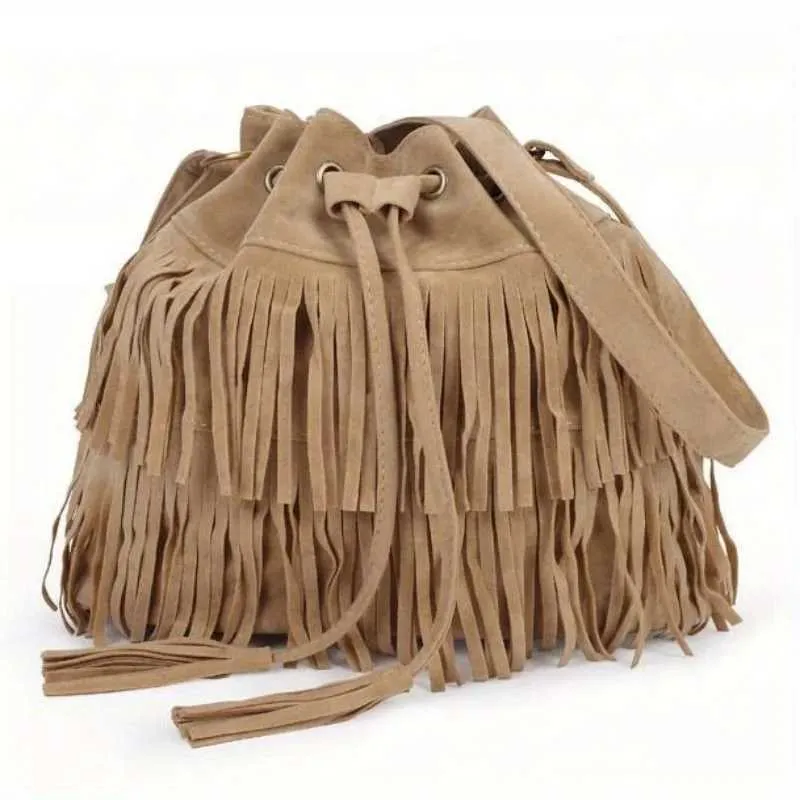 Borsa a secchiello morbida in velluto da donna con nappa e tracolla_voghion.com