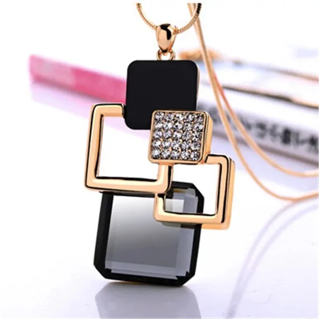 Collar largo y colgante con diseño geométrico, color gris y azul, ideal como joyería para mujer._voghion.com