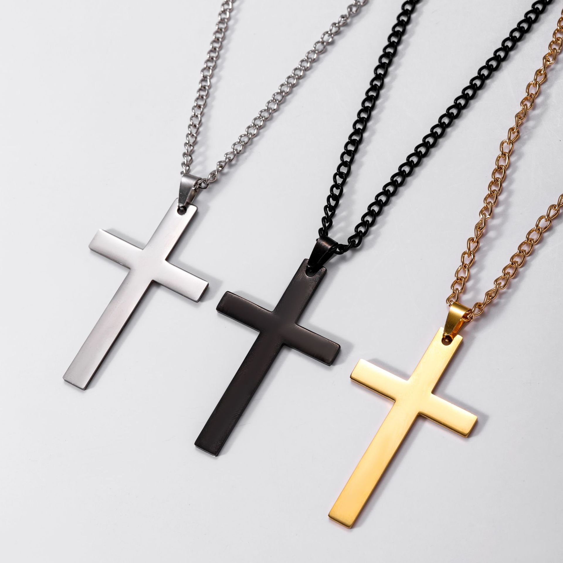 2024 Nouveau collier croix pour hommes et femmes Ensemble de bracelets pendentif couple Hip Hop polyvalent Accessoires