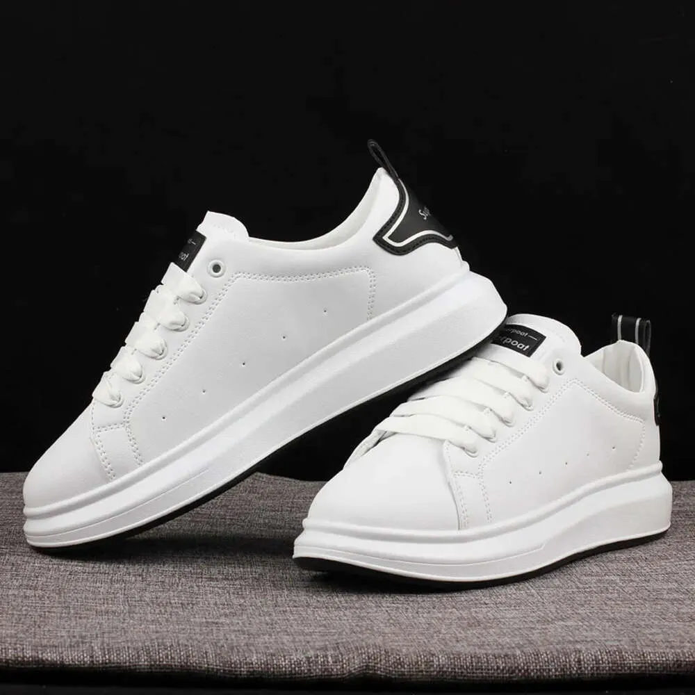 2023 Casual per uomo Uomo Running Traspirante Sport tavola Scarpe bianche Sneakers scarpe da tennis alla moda Calzature sportive_voghion.com