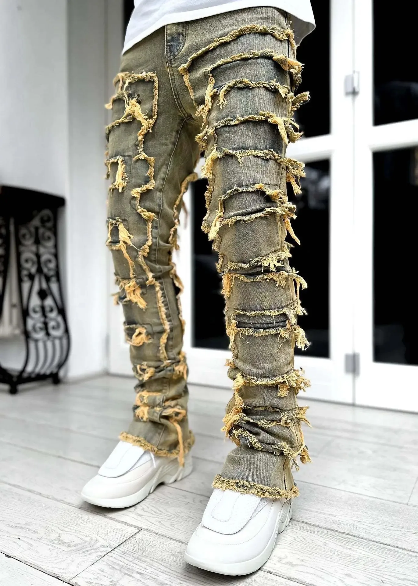 High Street Weiße Herren Stacked Jeans Stretched Patchwork Tassel Damaged Denim Volle Länge Hosen Hippop Hosen Für Männer_voghion.com