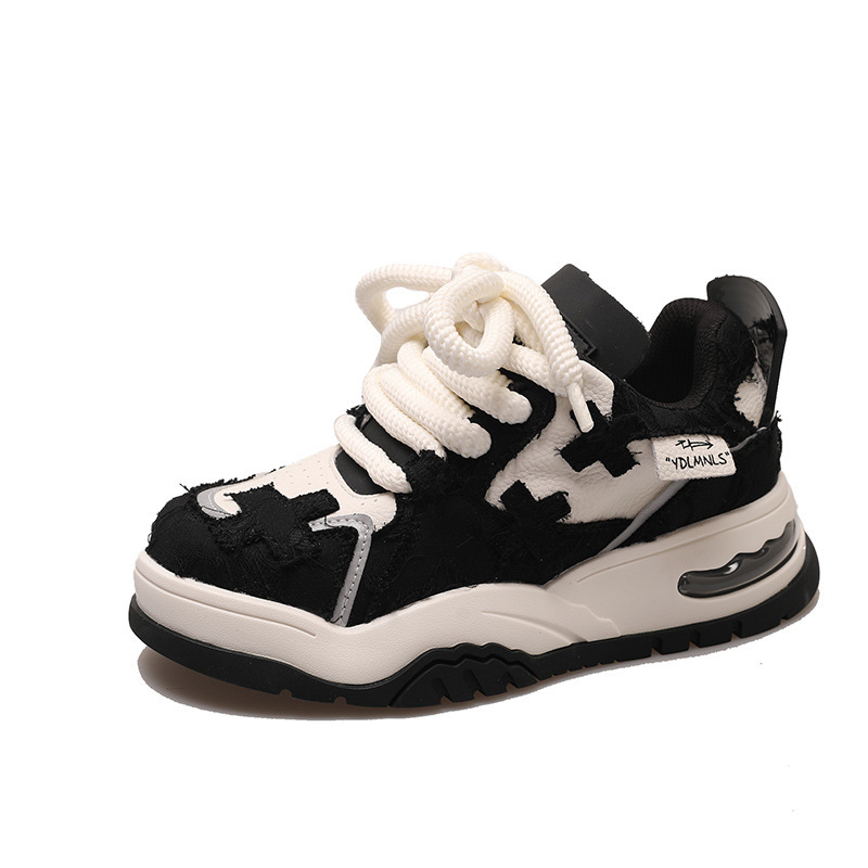 Small and niche cross stitching design, dad shoes, women's Instagram style, contrasting colors, trendy increase, thick_voghion.com