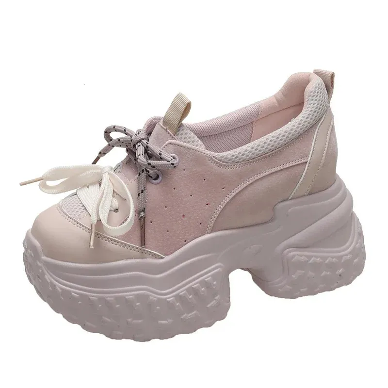 Piattaforma per le donne autunno tacchi alti nascosti traspirante pelle sport suola spessa scarpe vulcanizzate 241122_voghion.com