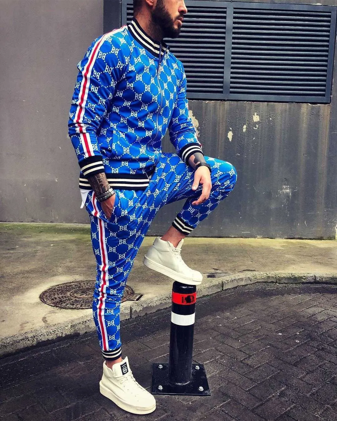 Uomo Tracuits uomo tracuit Sets Moda Plaid Giacca maschile + Pantaloni Set 2 pezzi Tuta sportiva Autunno Stampa 3D di alta qualità_voghion.com