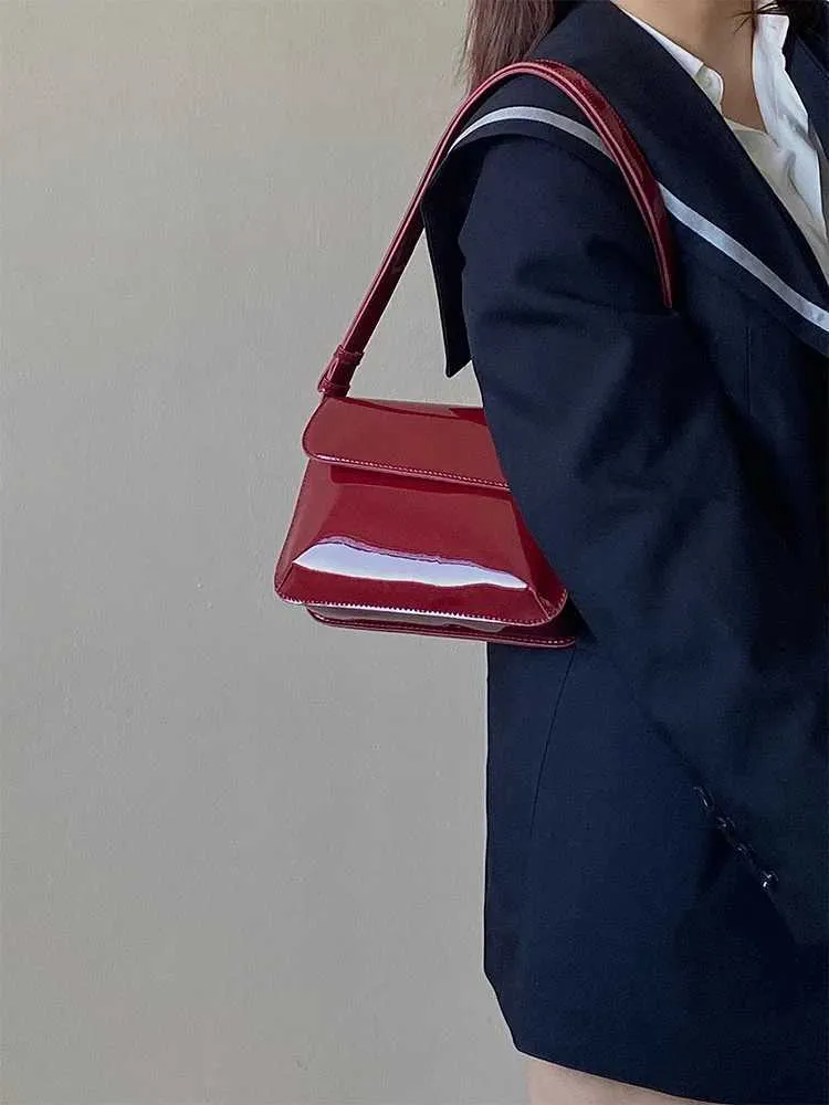 Weinrot PU Unterarm 2023 Neue Damen Vintage Lack Leder Glänzende Schnalle Einzelne Schulter Tasche Elegante Crossbody Ba241210_voghion.com
