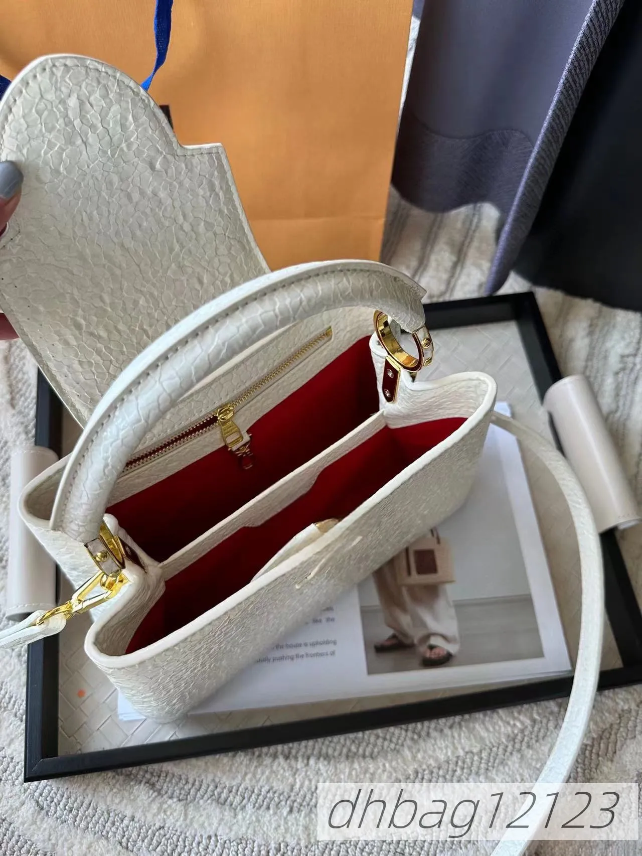 9A Top Famous Designer Capuchines Handle Women's High Quality Crossbody Bag Split Leather Pattern Single Shoulder Medium_voghion.com