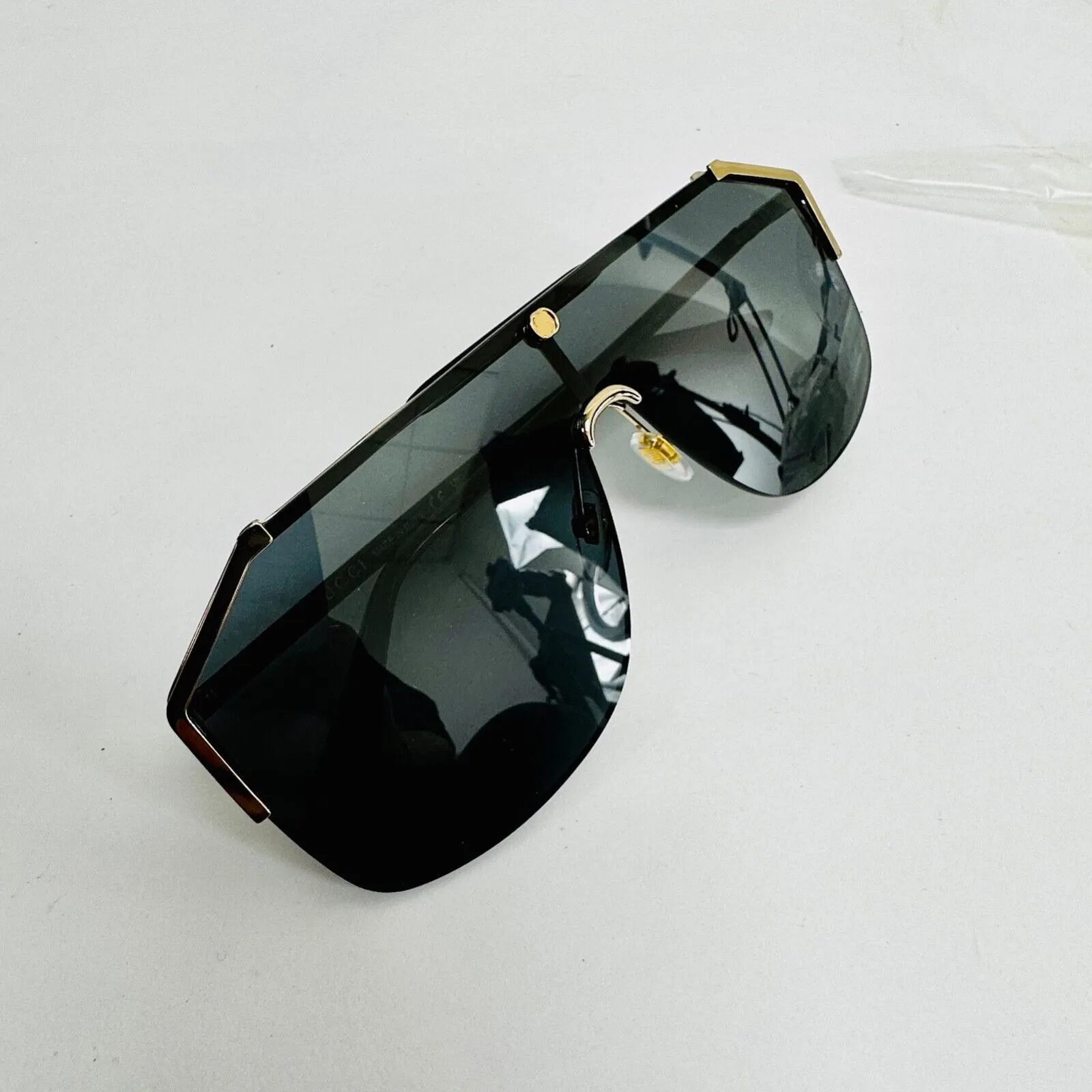 Stilista di moda per donna Uomo Rettangolo Nero / Oro 0291 Unisex Oversize Maschera Pilot Shield Occhiali da sole Veet Case_voghion.com