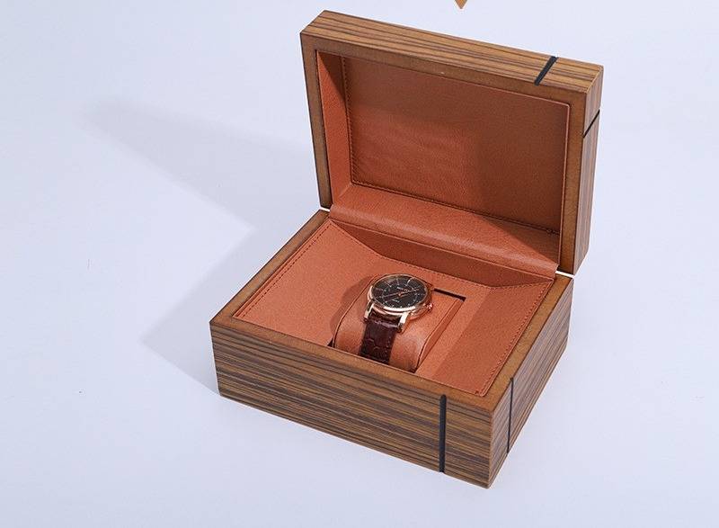 Luxuriöse Uhrenbox aus Holz mit Klappdeckel – Handgefertigte Aufbewahrungsbox für Schmuck und Uhren für Damen und Herren – Elegante Geschenkbox aus Holz für Uhren und Accessoires_voghion.com