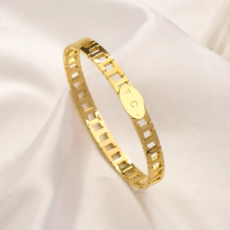 Designer Gift Europe Brand Gold Plated Classic Design women's Bracelet Stainless Steel Jewelry Bangle_voghion.com