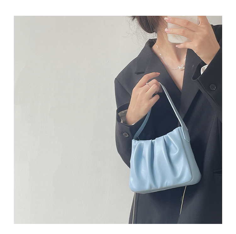 Neue handliche kleine Wolke im französischen Stil 2024 Sommernische plissiert einfache und modische Umhängekette mit einer Schulter_voghion.com