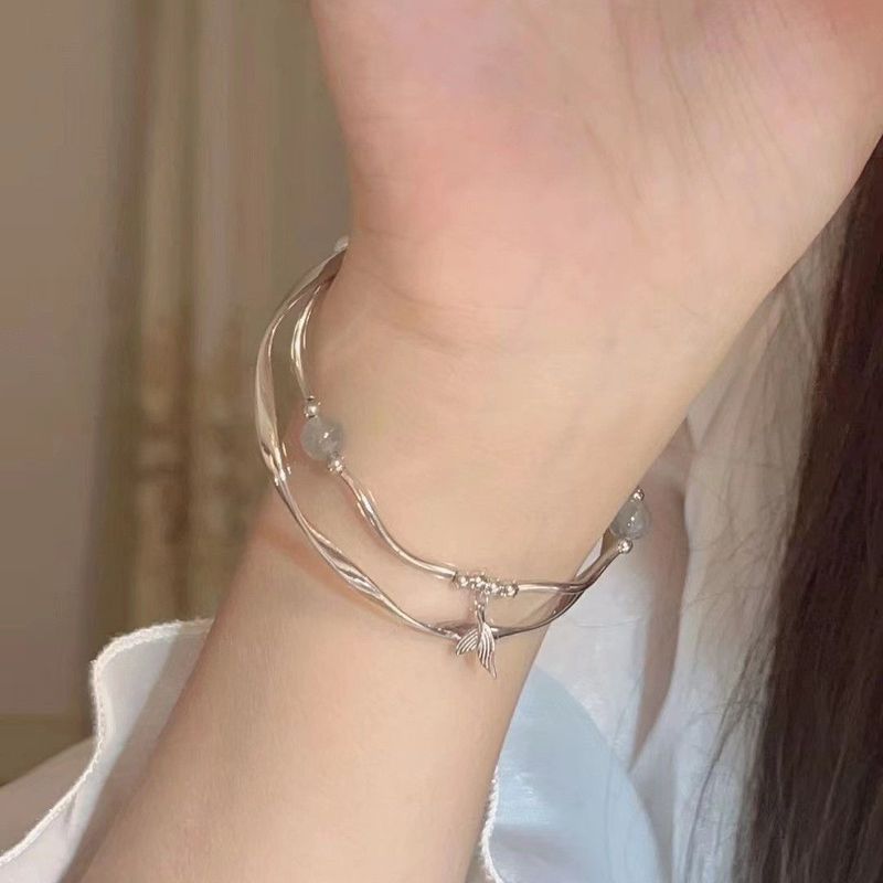 Fischschwanz-Design für Frauen, süßes doppellagiges Mobius-Armband, Nischenpersönlichkeit, vielseitiges Temperament-Armband_voghion.com