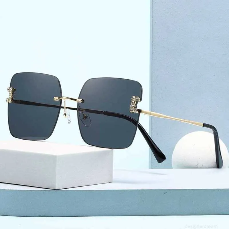 Occhiali da sole uomo designer con strass uv resistenti custodia_voghion.com