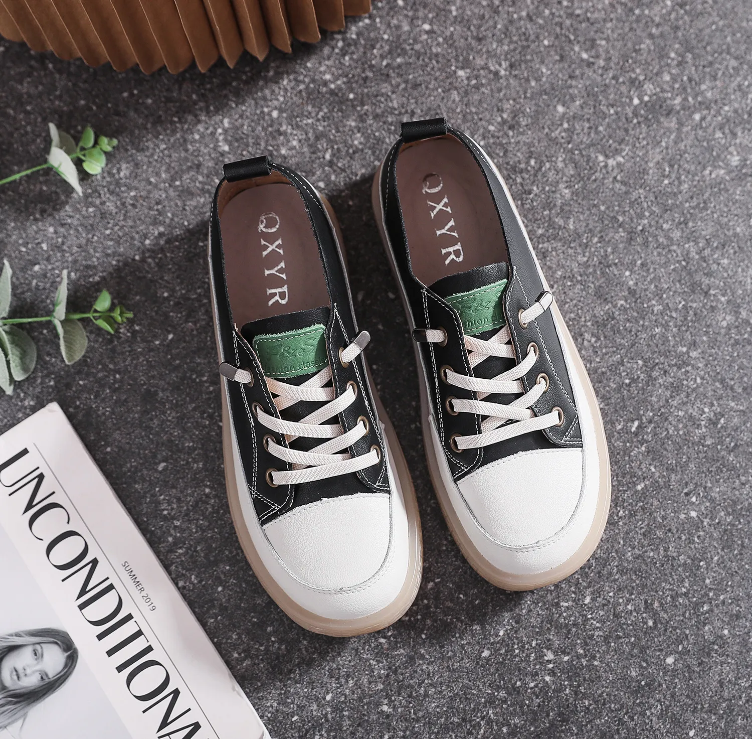 Scarpe da tavola casual con punta rotonda piatta, fascia elastica in vera pelle, basse, bianche, comode e traspiranti, con fondo morbido_voghion.com