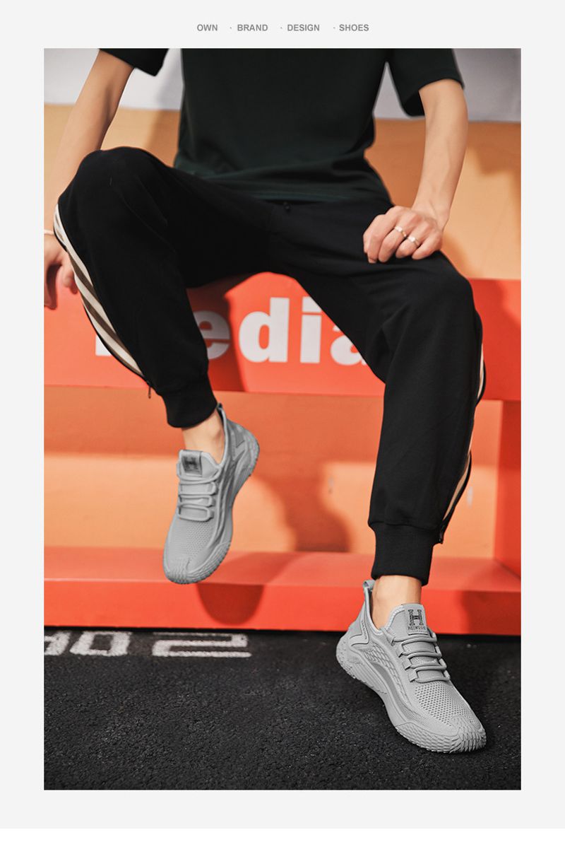 2024 Sommer Neue Fly Weaving Atmungsaktive Herren Laufsport Freizeit Mesh Dünn Gestrickte Schwarze Trendy Schuhe_voghion.com