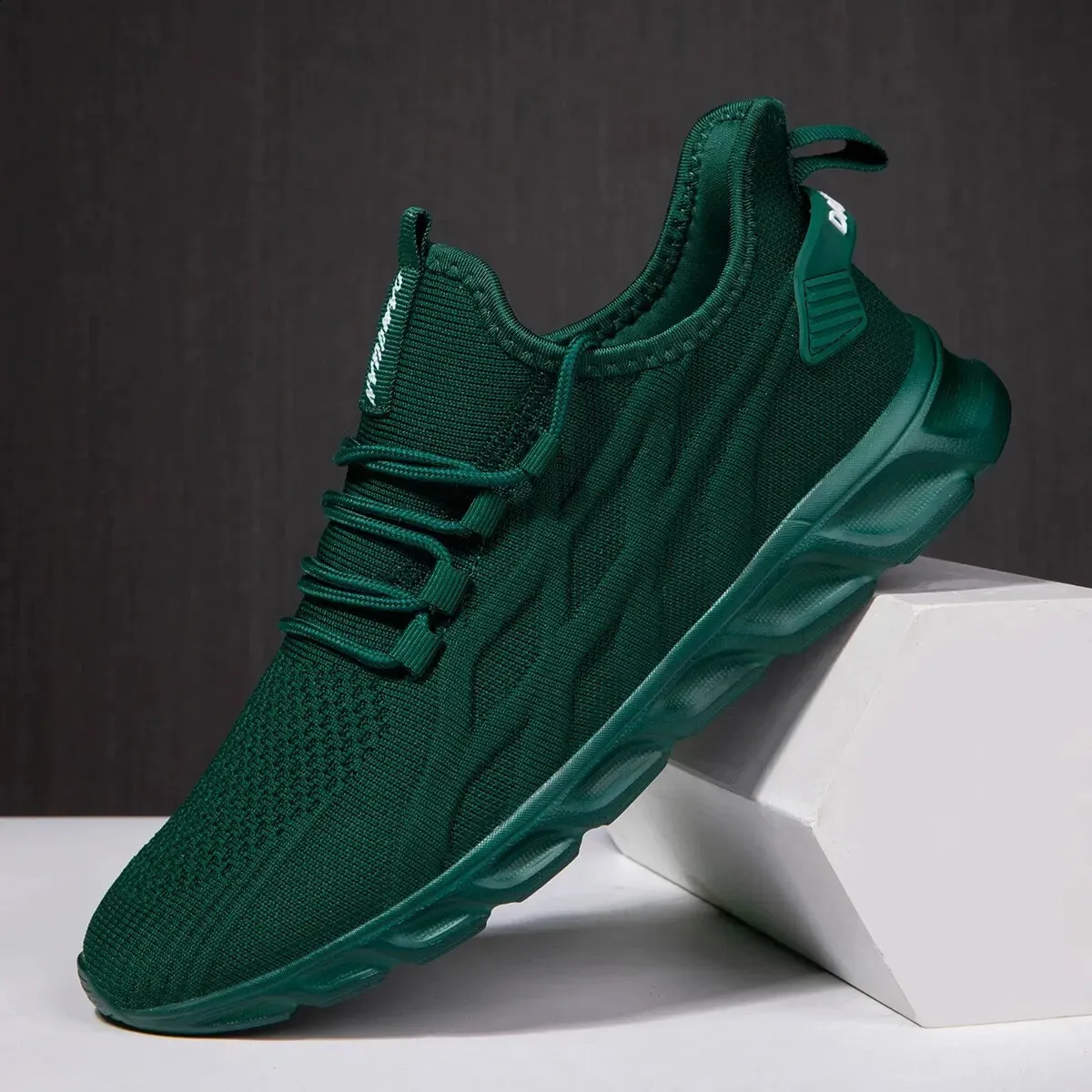 Mens Vulcanized Walking Running Unisex Casual Lightweight Tennis Breathable And Fashionable Sports Shoes 241015_voghion.com