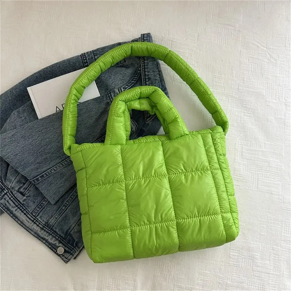 Puffy Quilted Shoulder Tote Bag Large Capacity Lightweight Cotton_voghion.com