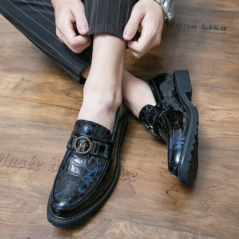 2023 nya män Casual Classic Designer Emed Läder Märke Bekväma Business Klänning Skor för män Loafers_voghion.com