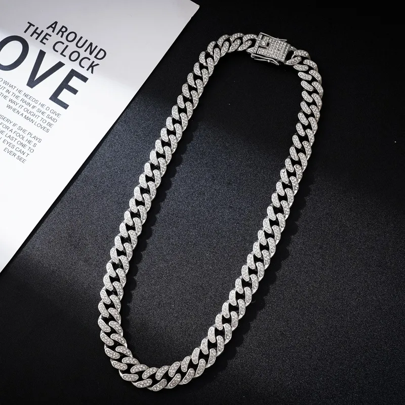 Collier chaîne cubaine avec pierres zircon pour homme_voghion.com