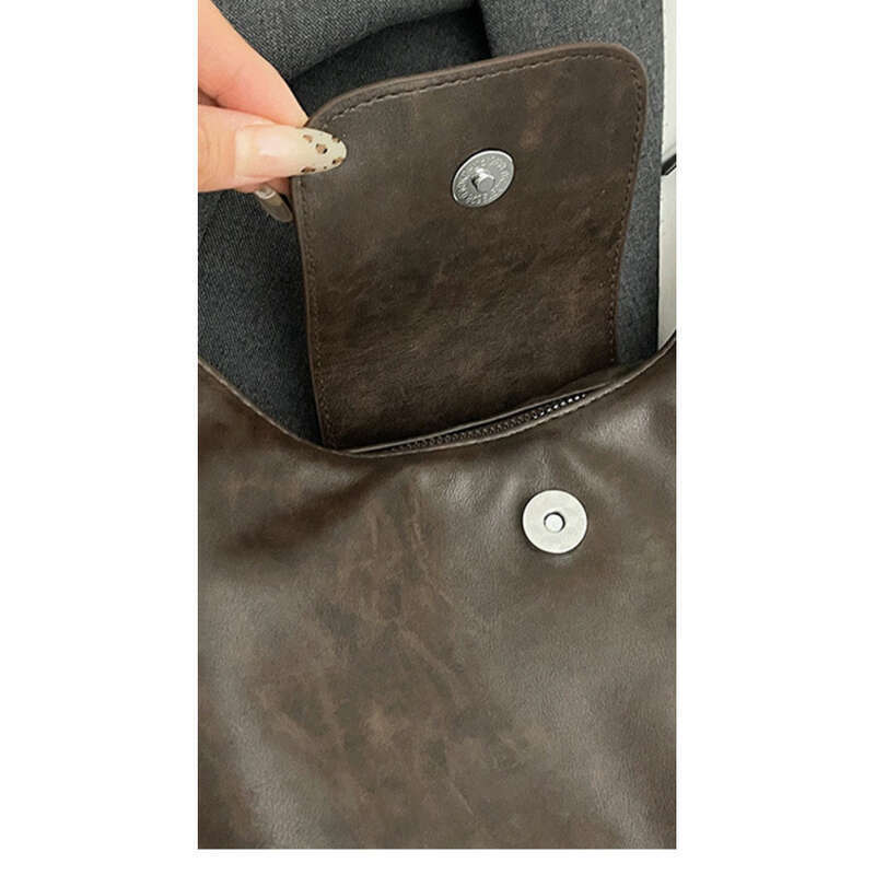 Schulterhandtasche mit großer Kapazität, Pendlerdesign, Nischen-Leichtgewicht-Reiserucksäcke für Damen_voghion.com