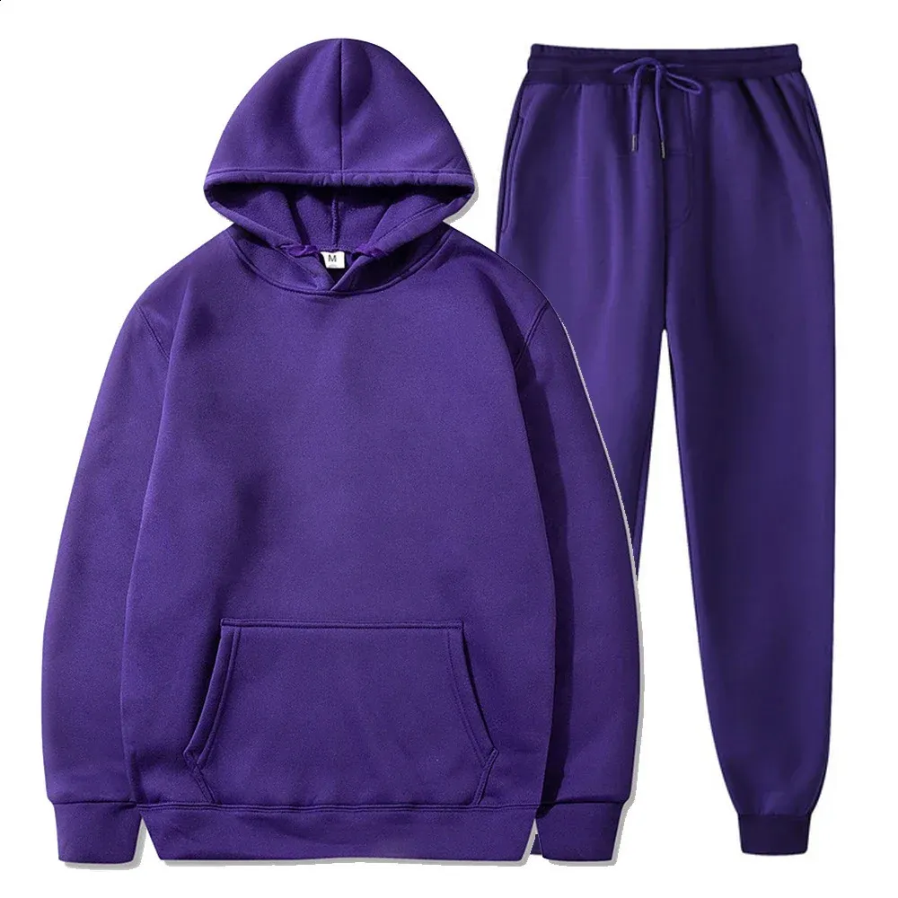 Ensemble de survêtement unisexe : sweat à capuche et pantalon de jogging en polaire basique pour homme. Vente en gros de survêtements et vêtements de sport._voghion.com