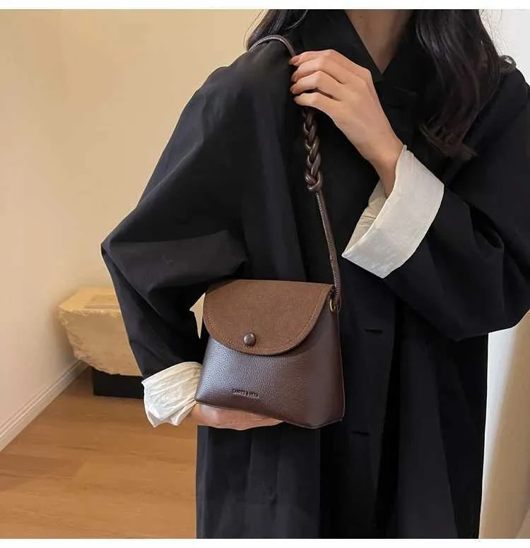 Women's Crossbody Bag Small Shoulder Bag Pu Leather Square Design_voghion.com