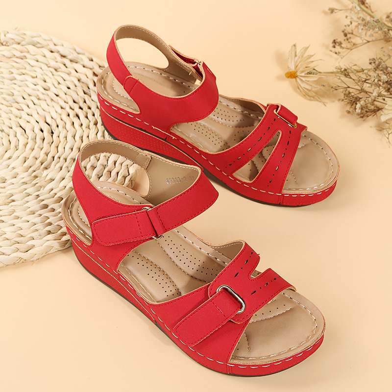 Modische Strandpantoffeln für Damen mit Hohlkeilnähten_voghion.com