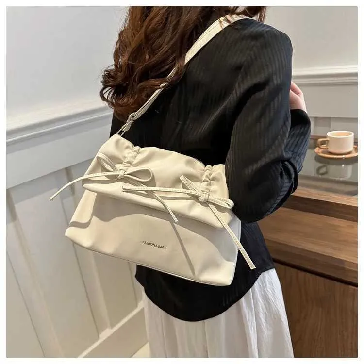 Unterwäsche Damenhandtasche große Kapazität Herbst und Winter 2024 neue High-End-Schulter-Pendlertasche Y241025_voghion.com