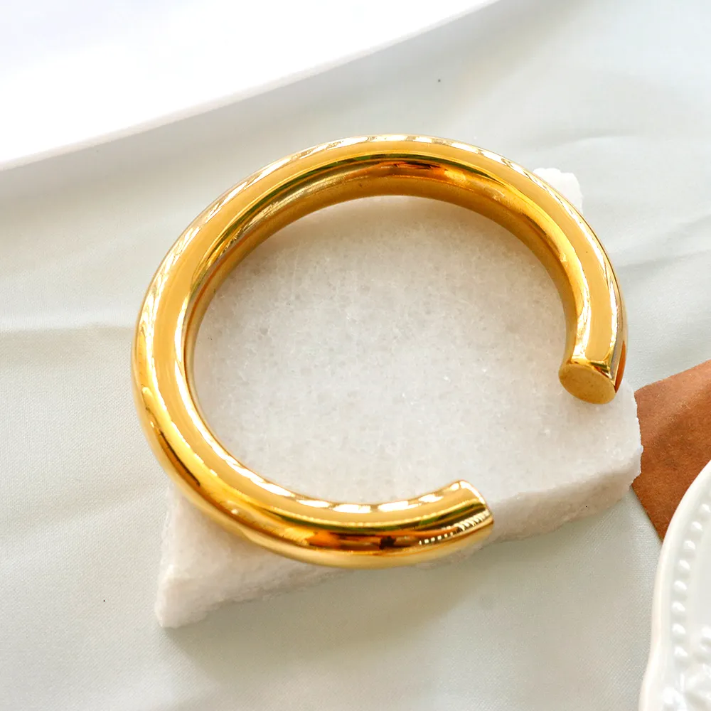 Braccialetto a tubo spesso per donna Bracciale a polsino in acciaio inossidabile Hiphop Cavo placcato oro Moda all'ingrosso Gioielli Pulseras_voghion.com