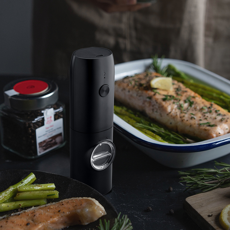 Multifunctional Electric Salt and Pepper Grinder With Led Light Home Portable Adjustable Type C Charging Base Kitchen Spice Mill_voghion.com