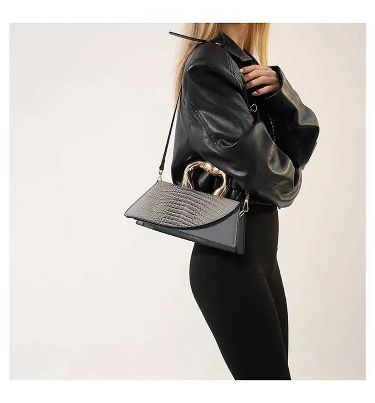 Solid Alligator Pattern Shoulder Bag For Women Designer Style_voghion.com