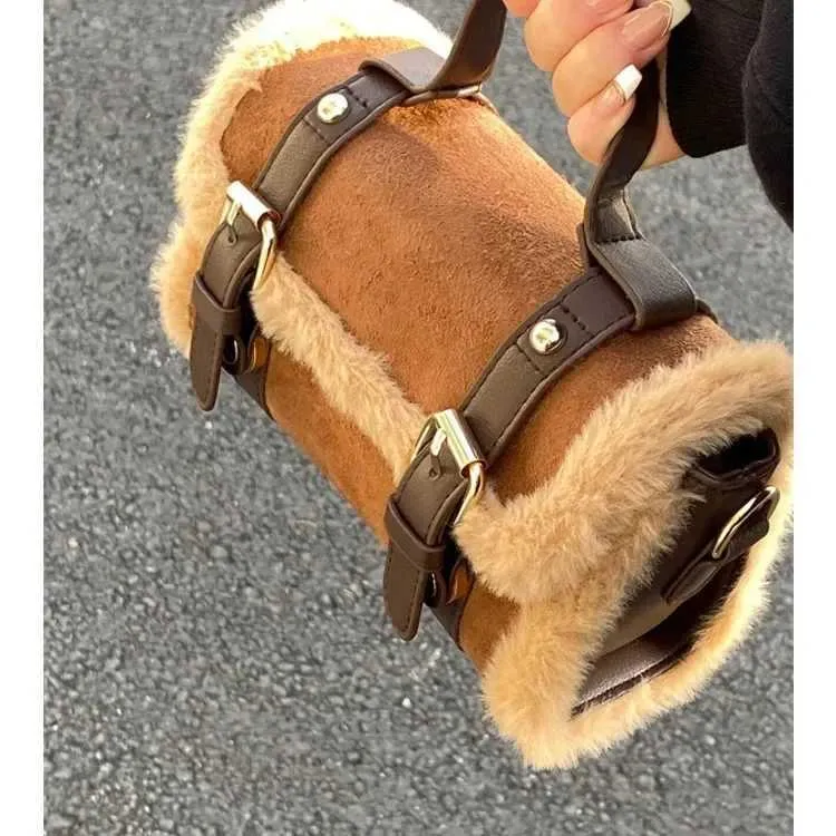 Herbst und Winter Damen Neue High-End Cambridge Einzigartiges Design Plüsch UmhängetascheMobile Tasche für FrauenC241018_voghion.com