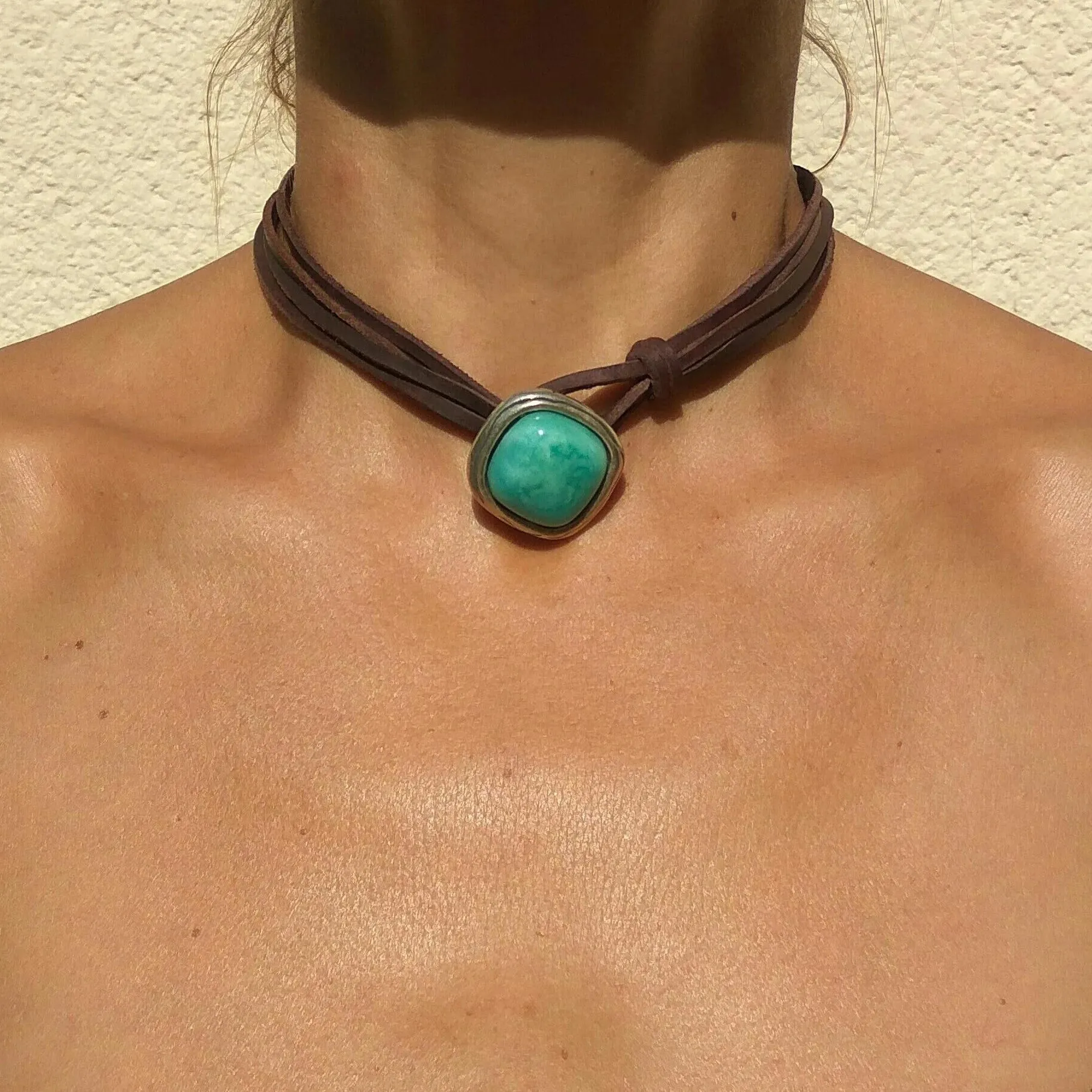 Halsketten mit Anhänger im böhmischen Stil, türkisfarbene Lederseil-Halskette aus Legierung, künstlerischer Retro-Mehrschichtschmuck für Frauen_voghion.com