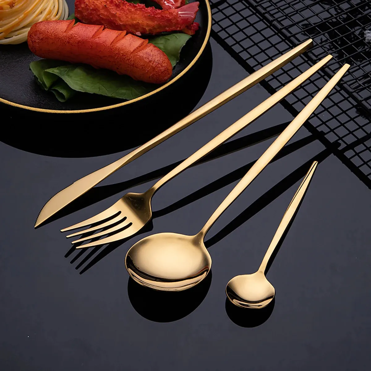 24-Pc Cutlery Set - Mirror Finish|Gift Box|EU Food Safe_voghion.com