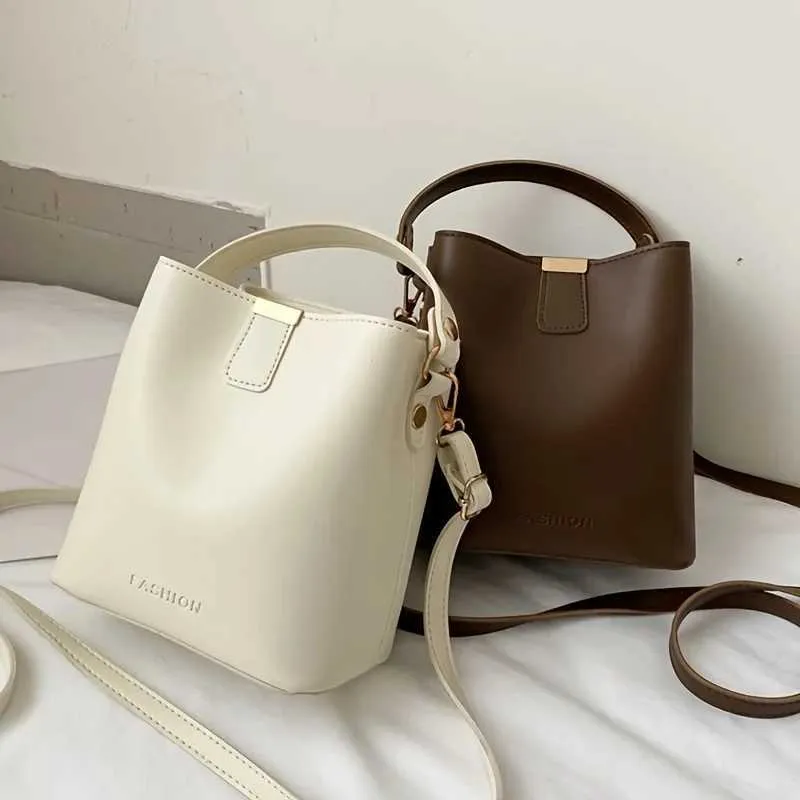 Mini-Beuteltasche in Volltonfarbe, minimalistische Umhängetasche, stilvolle Handtasche für Damen, Geldbörse C241216_voghion.com