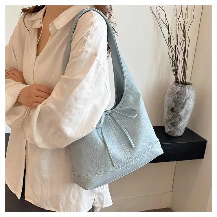 Sac à main en cuir PU solide et décontracté pour femme, sacoche à bandoulière polyvalente pour les déplacements quotidiens, grande capacité, sous les bras_voghion.com