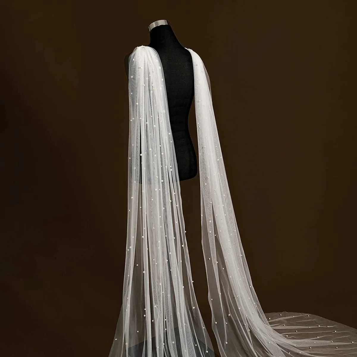 Bijoux de cheveux Cape de mariée pour femme Ailes de mariée Perles Voile de mariage perlé Manches amovibles Épaules Couverture Châle Mariée_voghion.com