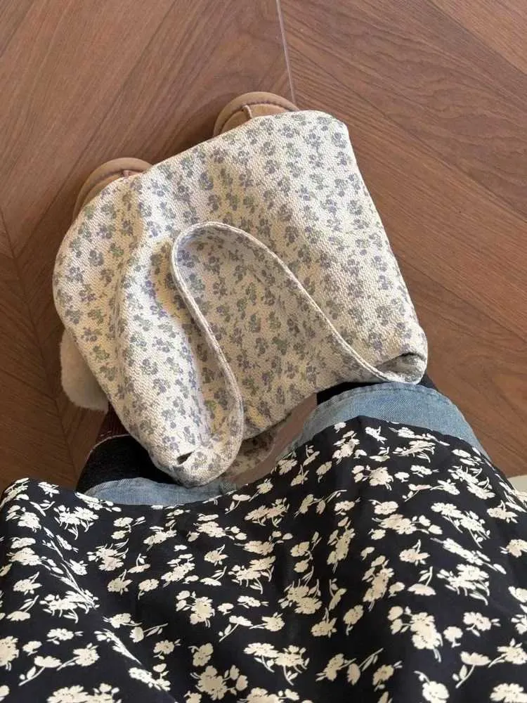 Shoulder with silk ribbon fashionable ral design large capacity womens shopping bag handbag Y241011_voghion.com