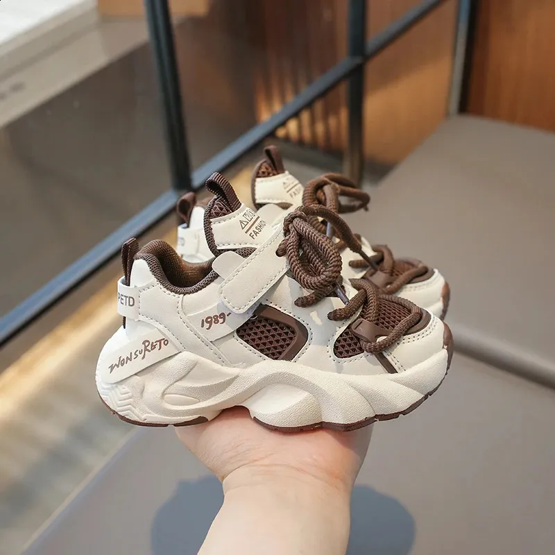 Childrens air mesh childrens casual sports color matching lace breathable boys and girls running shoes anti slip 240912_voghion.com