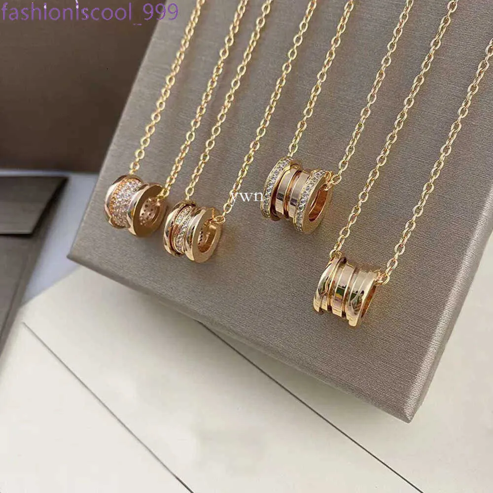Fashionable Women Designer Brand For New Titanium Steel Pendant High-Quality Gold Necklace_voghion.com