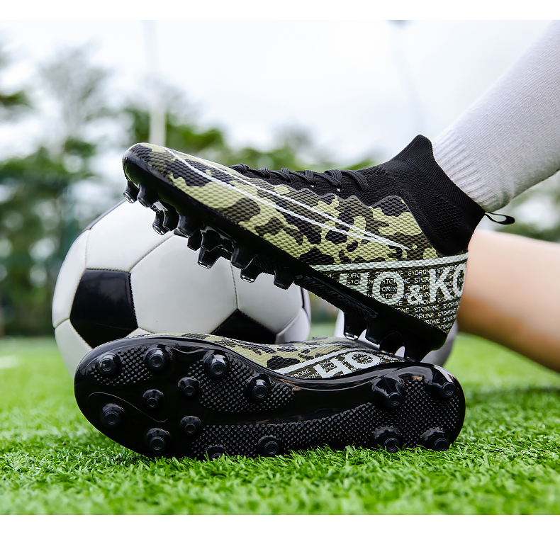 Scarpe da calcio per esterni da uomo nuove Scarpe da allenamento Scarpe da ginnastica ultraleggere con tacchetti da calcio Drop Shipping Light_voghion.com