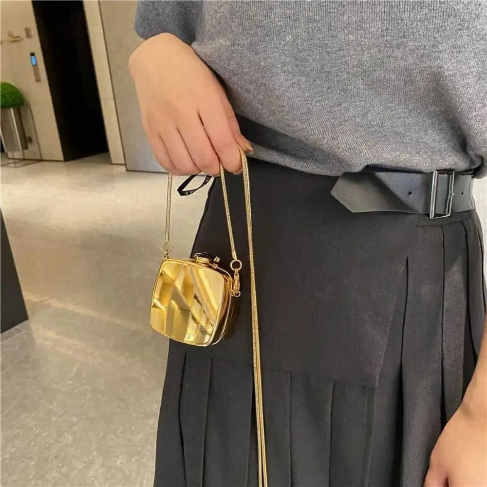 ew Shoulder Womens Chain Mini Small Square Totes Designer Messenger Bag Ladies Crossbody BagsC241021_voghion.com