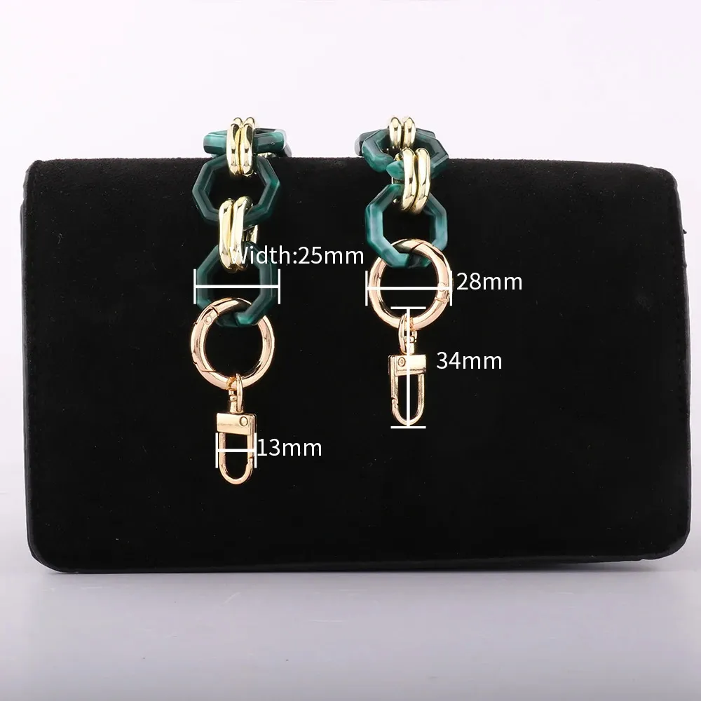 Borsa a tracolla trasformabile in resina acrilica con decorazione a catena spessa, tracolla in oro, accessori per borse 240809_voghion.com
