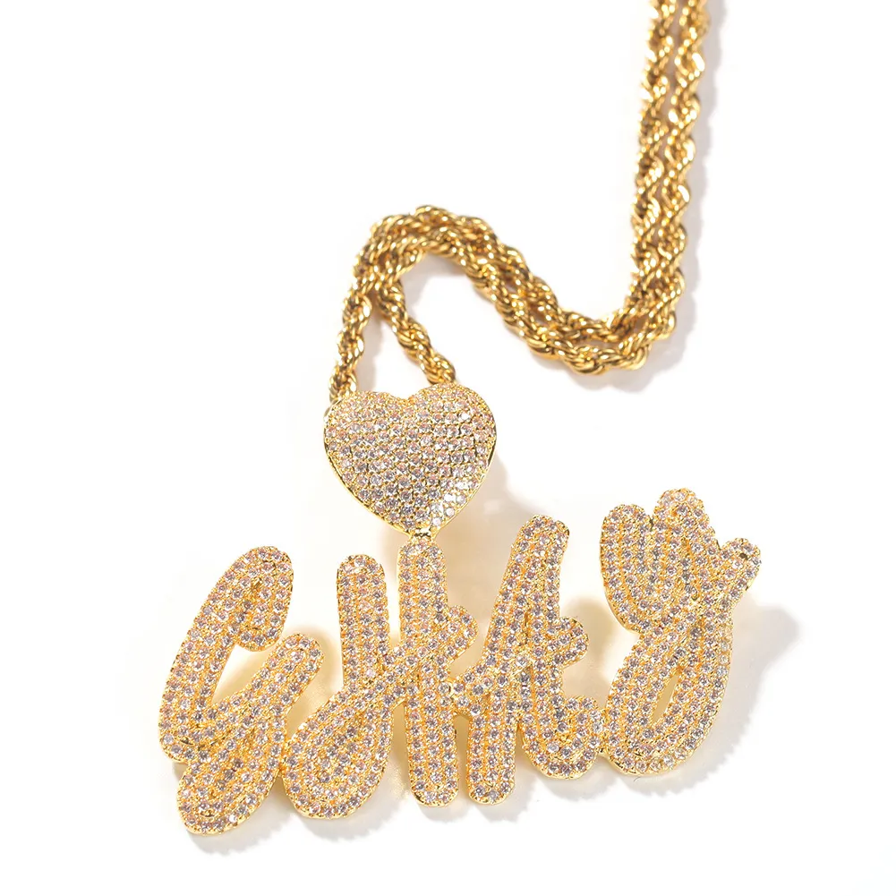 Collier avec pendentif personnalisé en forme de cœur avec initiale cursive et nom personnalisé en zircone cubique glacé CZ en or véritable_voghion.com