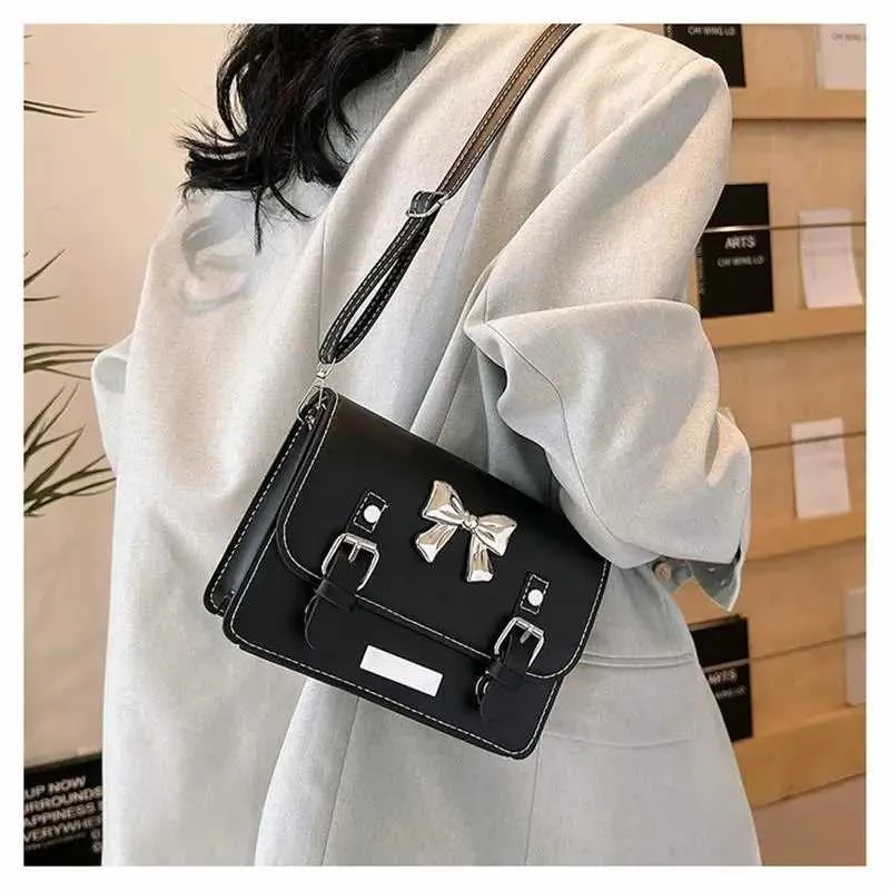 Kleine quadratische Tasche für Damen 2024 Neue Frühjahrs-/Sommermode süße Mädchenschleife personalisierte Pendel-Einzelschulter-Umhängetasche_voghion.com