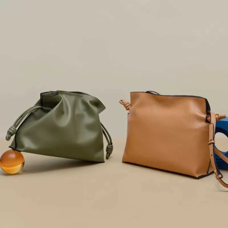 Korea New Moda Commuter Personalized Messenger Large Capacity Solid All-match Single-Shoulder Bag Drstring Cloud Lucky_voghion.com