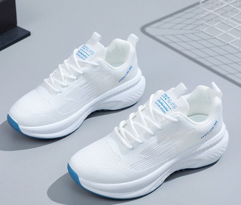 Tendances du printemps 2024 pour les chaussures de sport et de loisirs pour le nouveau jour de Noël_voghion.com